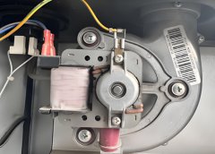 壁挂炉不打火是怎么回事？